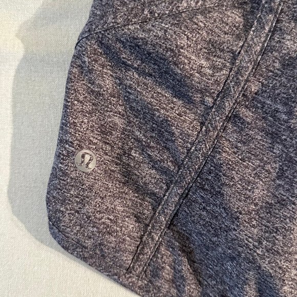 Tracker Short V *4" in Heather Lux Multi Black - Picture 6 of 7